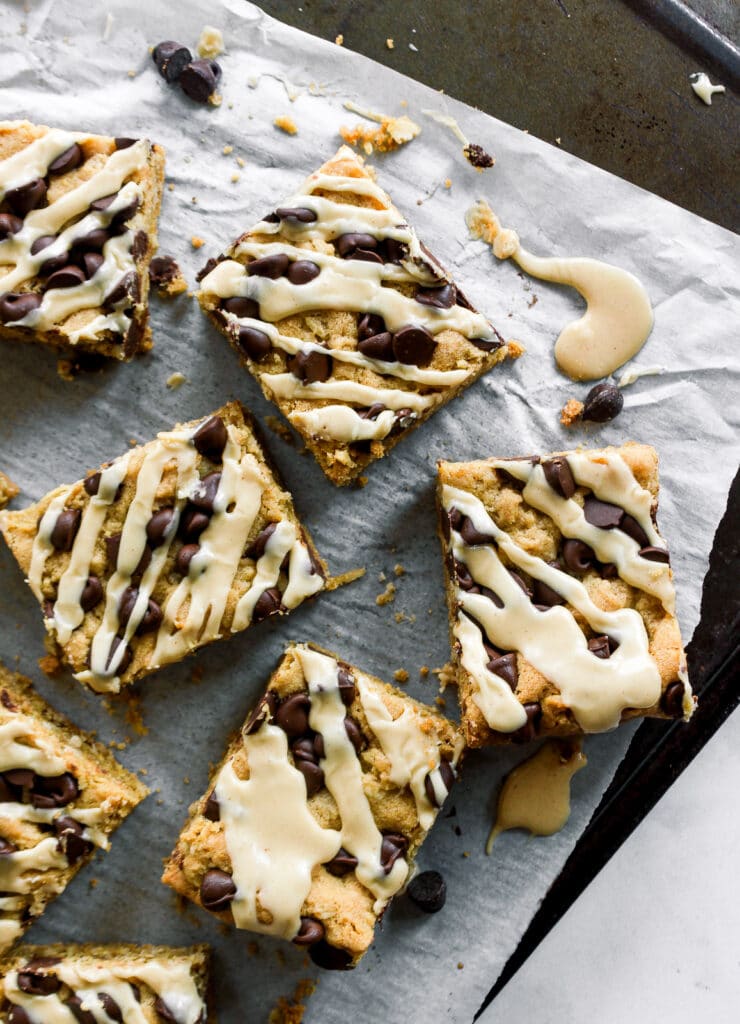 Close up of the drizzled lunch lady chocolate peanut butter bars.