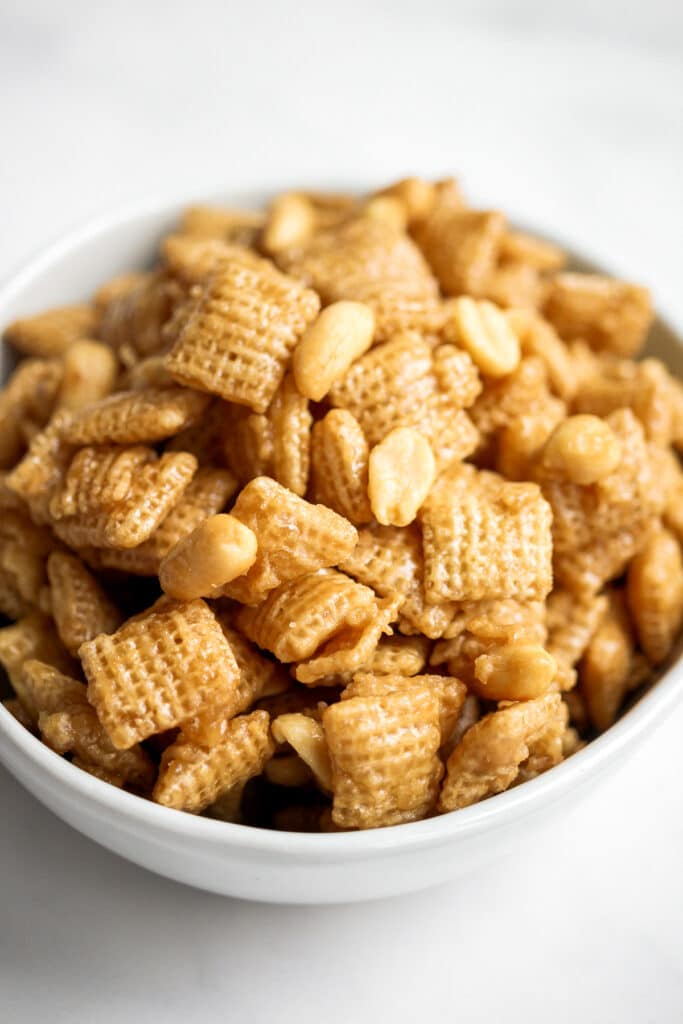 Close up of the caramel chex.